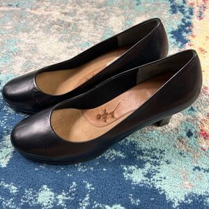 Ros Hommerson Womens Black Pumps Size 9.5